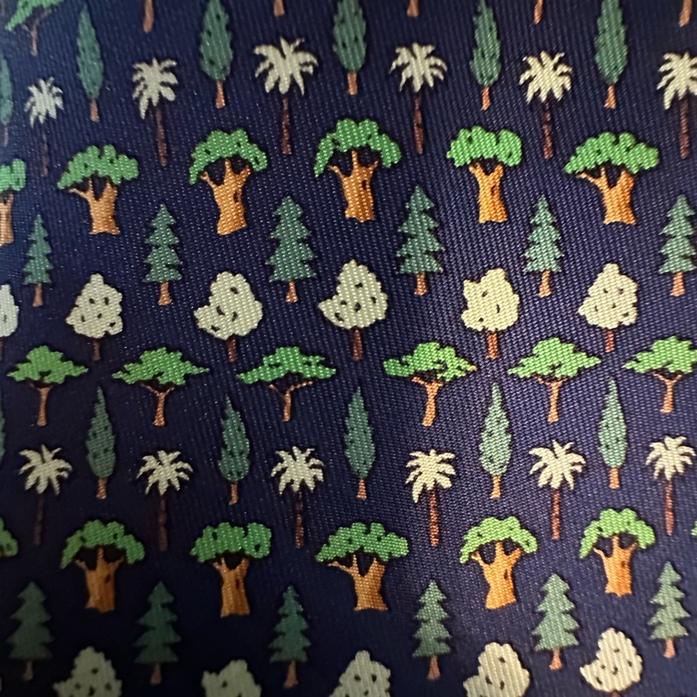 Made in France, Hermes necktie, 100% silk, excellent condition